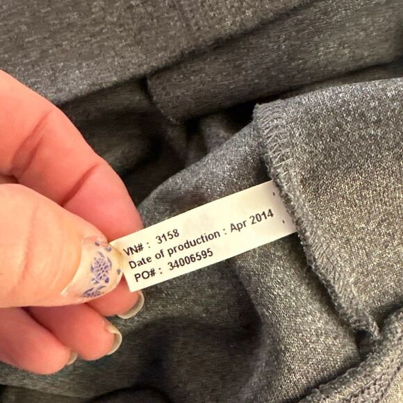 Alo Yoga Jacket Womens Large Full Zip Gray DoTerra Patch Run Sports - Picture 8 of 8